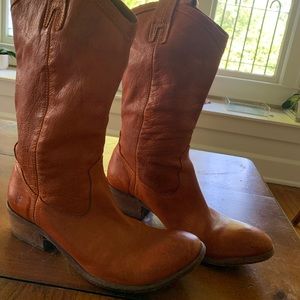 Frye classic western boots in cognac
